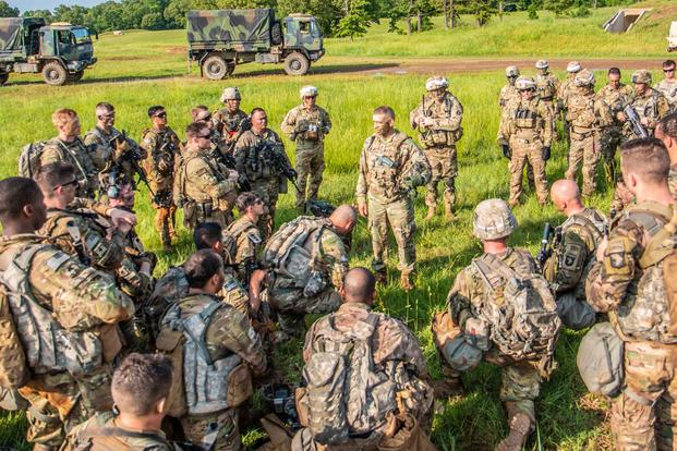 U.S. Army Forces Command’s Command Sgt. Maj. Michael A. Grinston speaks to Soldiers of E Company, 2nd Battalion, 506th Infantry Regiment, 3rd Brigade Combat Team, 101st Airborne Division, at Fort Campbell, Kentucky, on May 22, 2018. Sgt. Steven Lopez/Army