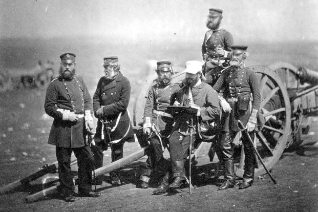 British Army officers from the 14th Regiment during the Crimean War: Captain Barlow, Captain Trevor, Captain Hall, Captain Dwyer, Major Budd, Captain Hammersley circa 1855 (public domain) British Army Officers
