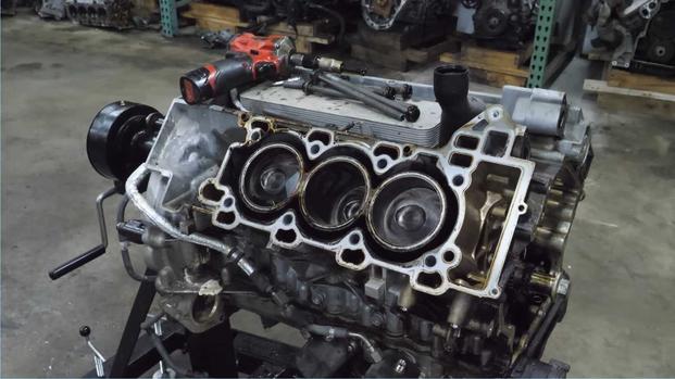 Jaguar AJ126 V6 Engine (1)