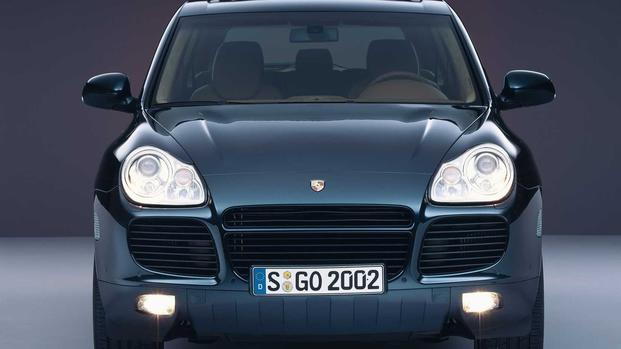 2003_porsche_cayenne_turbo_full_frontal