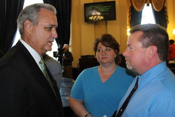 Congressman Jeff Miller with Barry Coates (Photo: www.jeffmiller.house.gov)