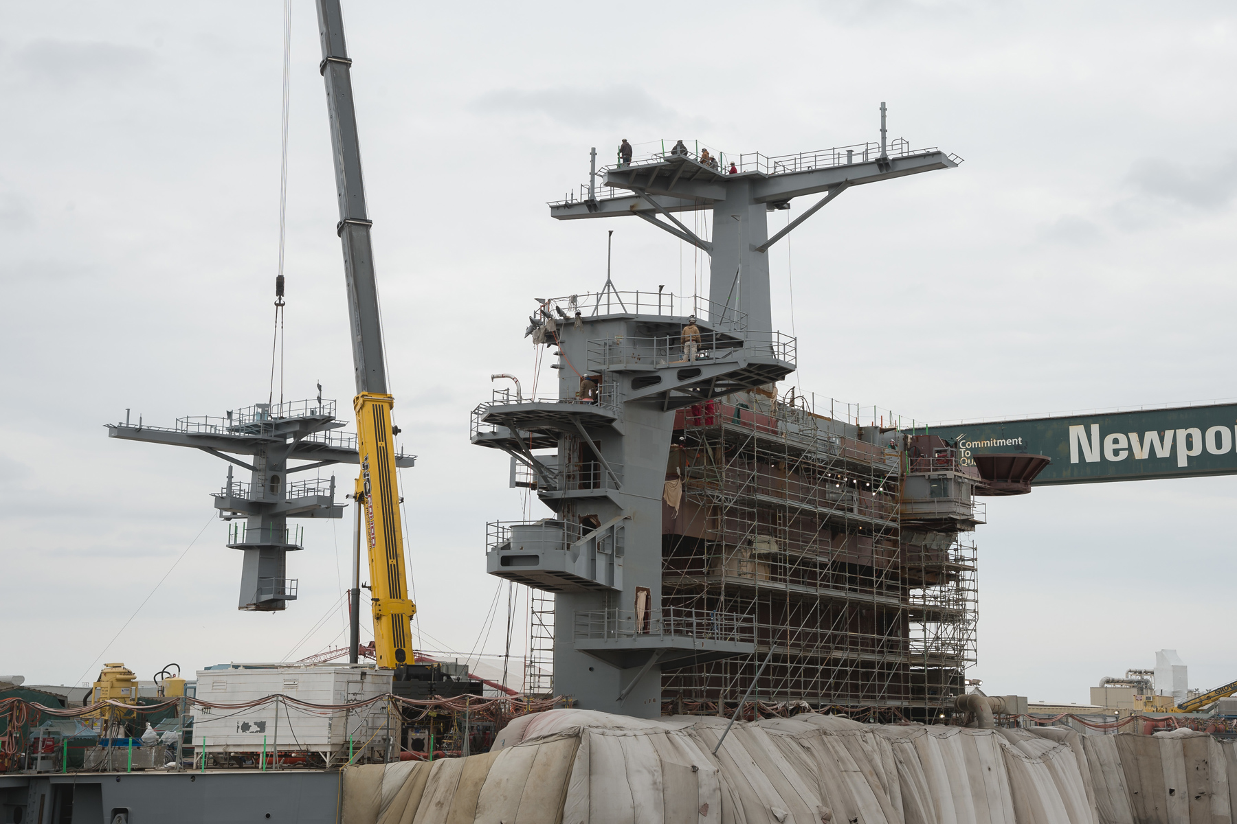 The USS George Washington Receives Mid-Life Overhaul | Military.com