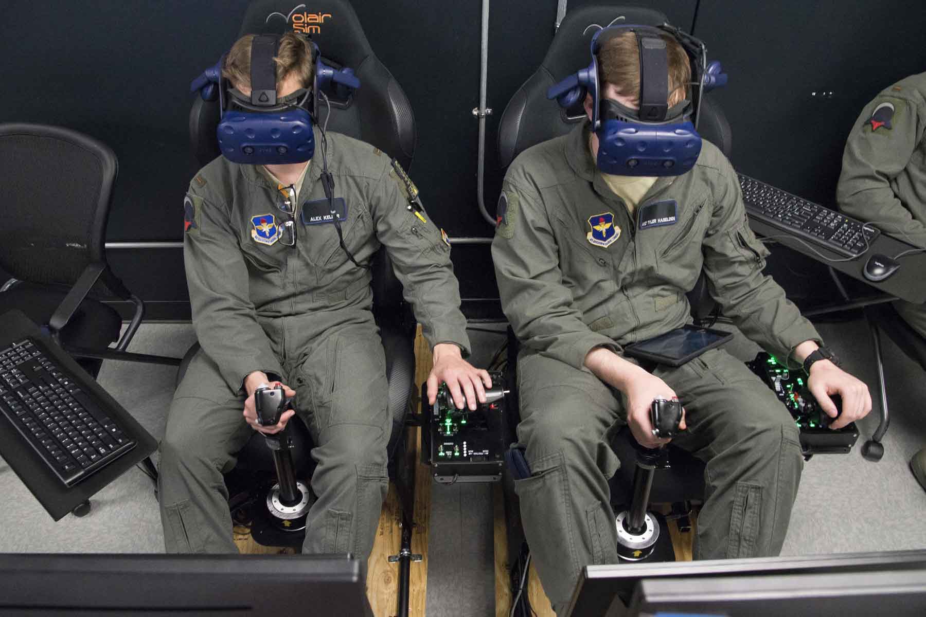 Umeki arrestordre Rindende The Air Force's Virtual Reality Fighter Training Is Working Best for  5th-Gen Pilots | Military.com
