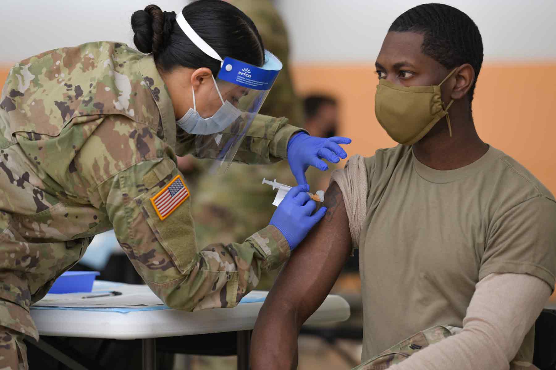 What Happens To Soldiers Who Refuse The COVID Vaccine Military Com   Mil Soldier Receives Vaccine At Vilseck 1800 