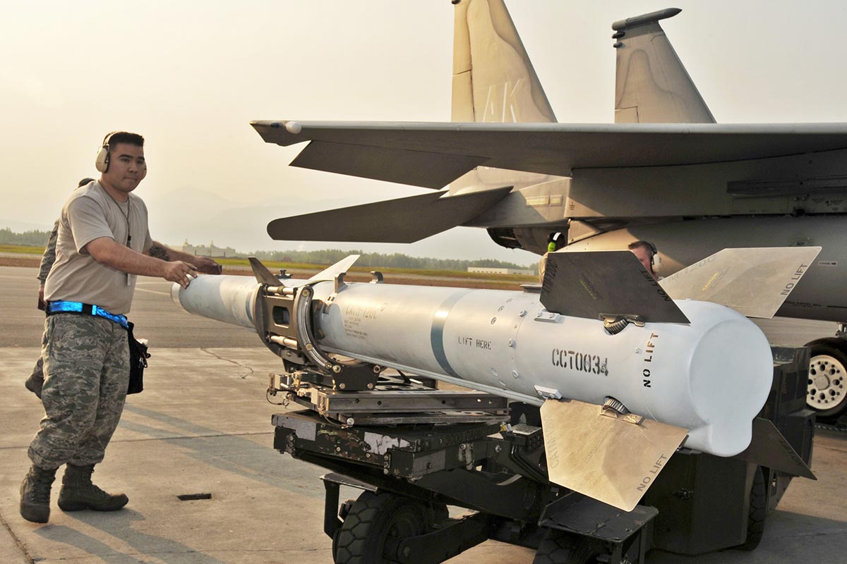 AIM-120 Advanced Medium Range Air-to-Air Missile | Military.com