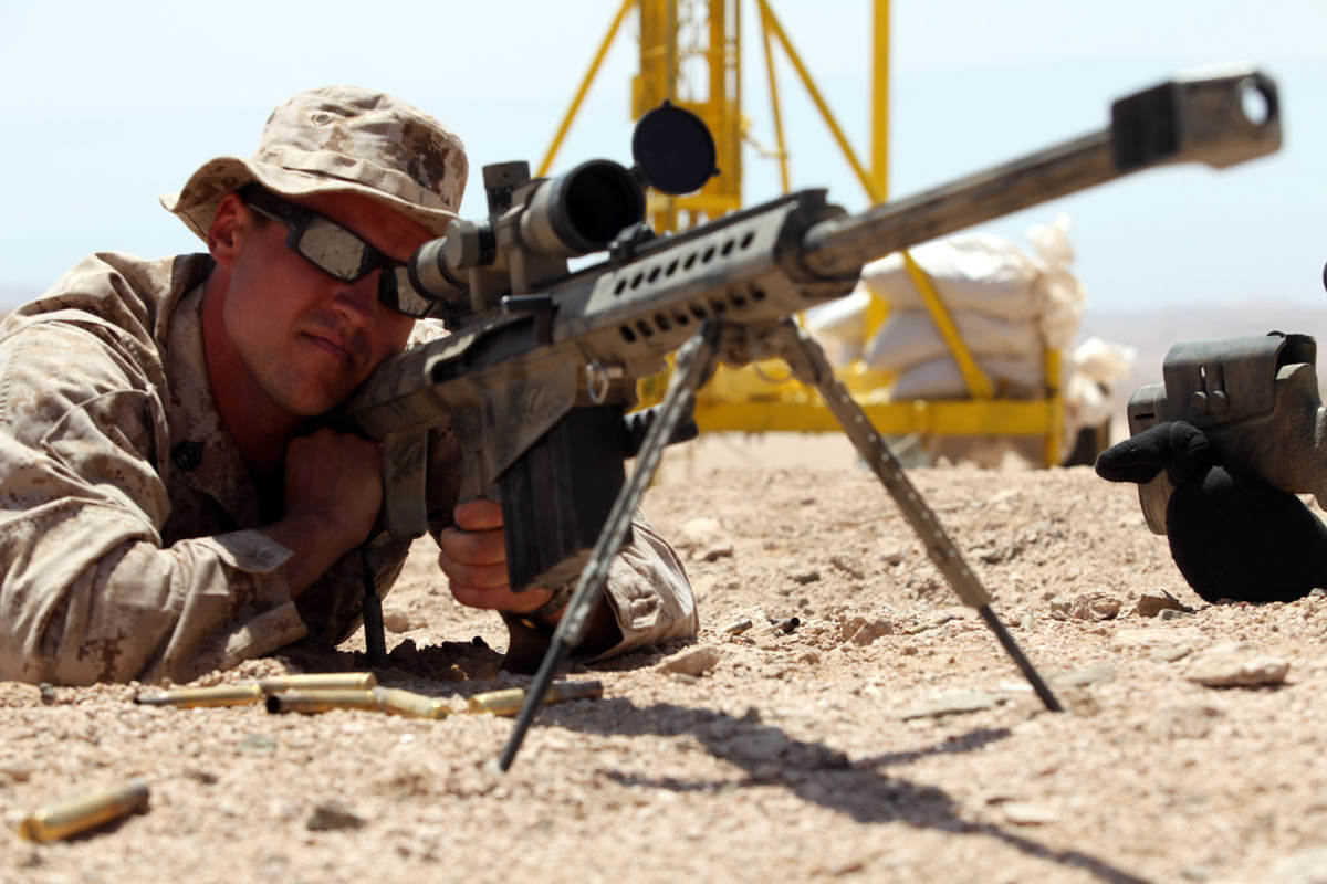 Training] Snipers Shoot the Ultra Powerful M107 Barrett .50 Caliber Rifle 