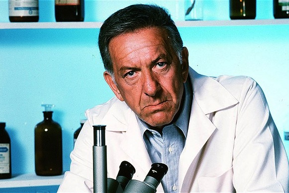 Jack Klugman Dies in Los Angeles | Military.com