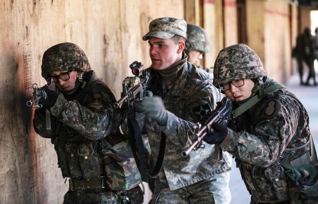 U.S. Soldiers assigned to Bravo Company, 2nd Battalion, 3rd Infantry Regiment and Republic Of Korea Soldiers (ROK) with 8th Division,137th Battalion conducts an urban breaching at Rodriguez Live Fire Range, South Korea, March 9, 2016. (Photo: U.S Army Staff. Sgt Kwadwo Frimpong)