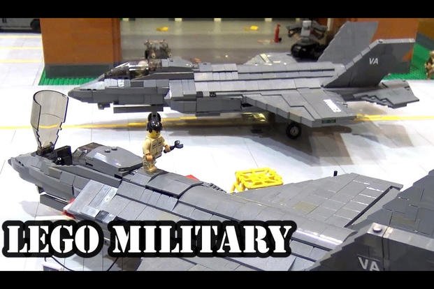 Sydamerika Sway progressiv Someone Made a Massive Marine Corps Air Station Out of Legos | Military.com