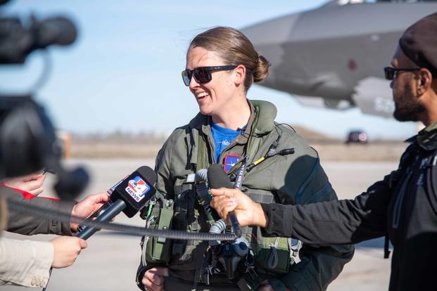 Tremble bitter Selskab The Jet Doesn't Care:' 1st Female F-35 Demo Pilot Says She's Focused on  Excellence | Military.com