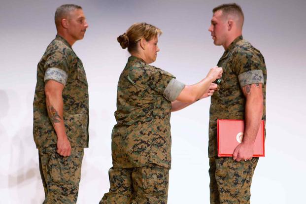 Staff Sgt. John Stefanowicz receives Navy and Marine Corps commendation