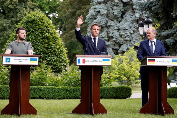 Volodymyr Zelenskyy, Emmanuel Macron and Olaf Scholz.