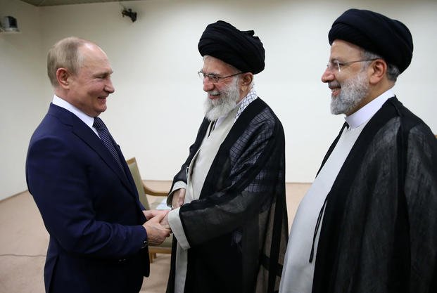 Supreme Leader Ayatollah Ali Khamenei and Russian President Vladimir Putin.