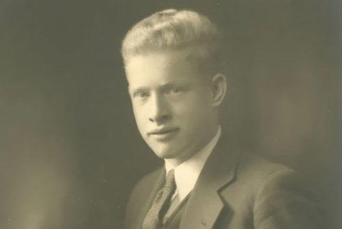 Andrew Dean Swift Jr., the grandfather of music superstar Taylor Swift