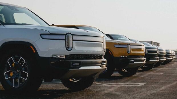 2022 Rivian R1T - 02