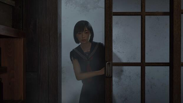 Hinako opening a door in Silent Hill f