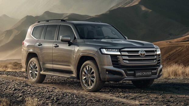 2026 Toyota Land Cruiser 300 Hybrid Front 3/4 View