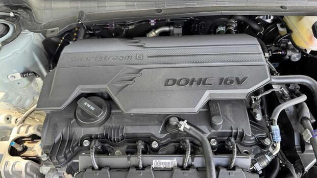 2025 Kia K4 engine close up