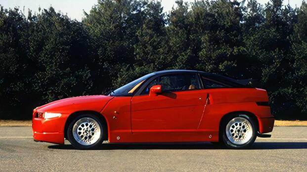 1989 Alfa Romeo SZ parked from side