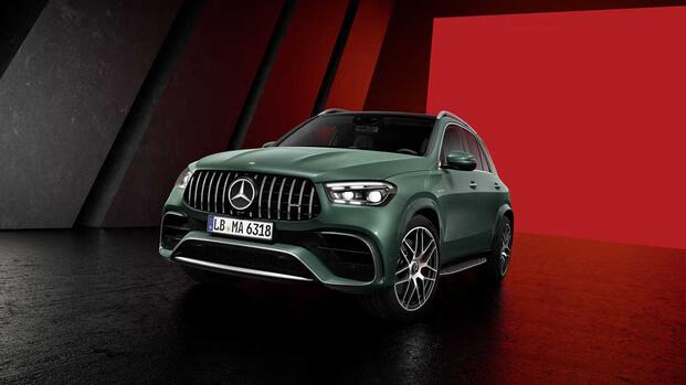2026 Mercedes-AMG GLE 53 front quarter