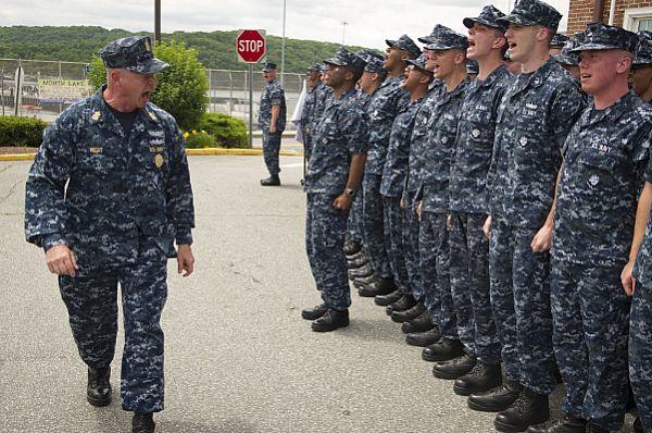 MCPON Rick West motivates US Navy sailors.