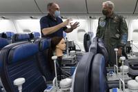 Airflow particle test on board a United Airlines 767 aircraft.