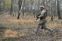 U.S. special ops soldier seeks cover at Grafenwoehr Training Area