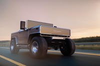 The Van Daryl War Truck is breathing new life into reclaimed Vietnam-era military Jeeps.