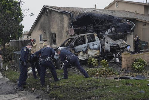APTOPIX Plane-Crash-San-Diego